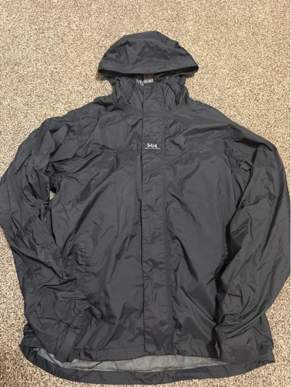 Helly Hansen men’s black hooded rain/wind jacket